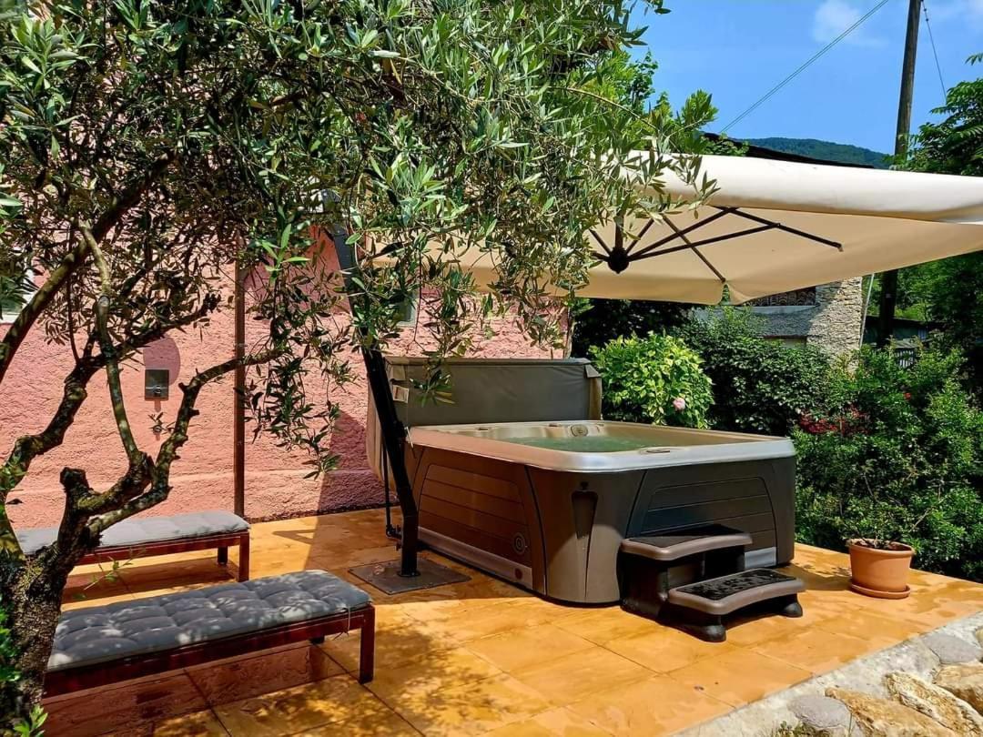 La Casa Rosa Di Segusino With Spa Jacuzzi In Garden Sequsino Экстерьер фото