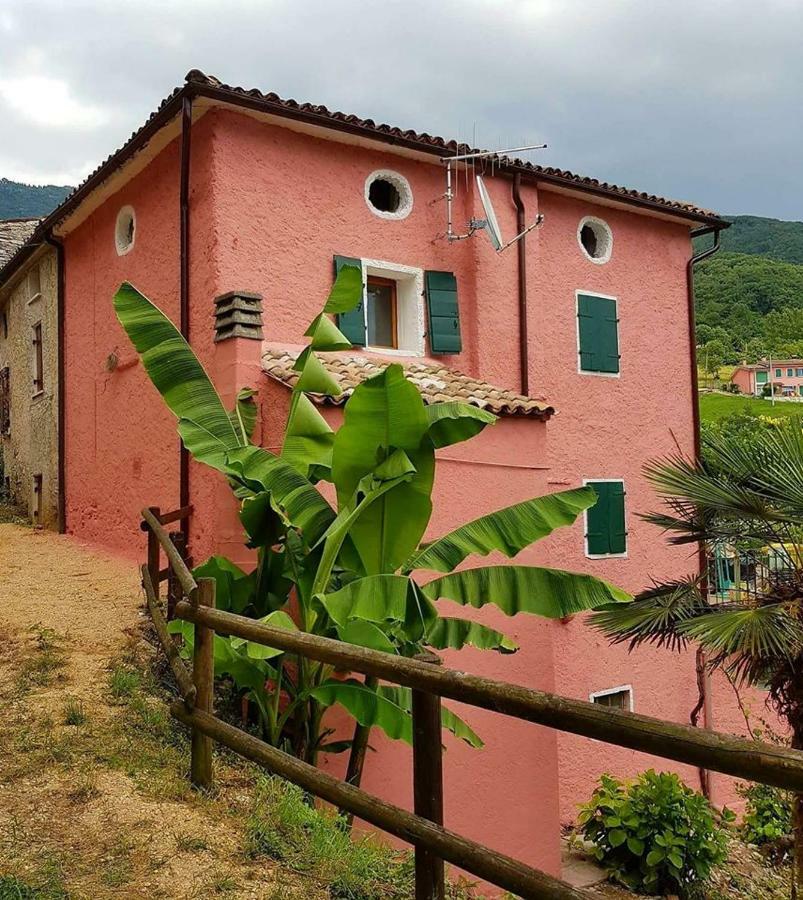 La Casa Rosa Di Segusino With Spa Jacuzzi In Garden Sequsino Экстерьер фото